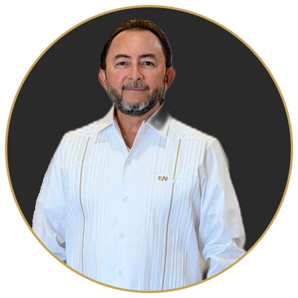 C.P. y PCPLDA Álvaro Enrique Traconis Flores, MF.